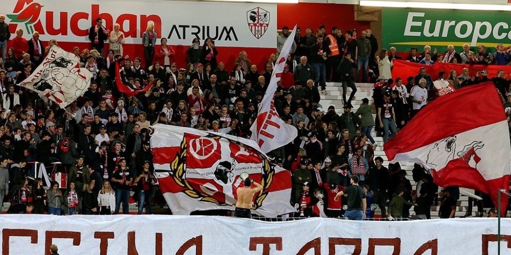 Un equipo franc&eacute;s present&oacute; su nueva camiseta en homenaje a Napole&oacute;n