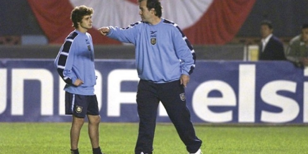 Pablo Aimar reconoci&oacute; a un emblema del f&uacute;tbol infiltrado en su despedida