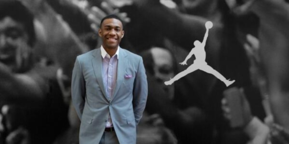 Jabari Parker, segundo en el draft NBA, firm&oacute; con Air Jordan