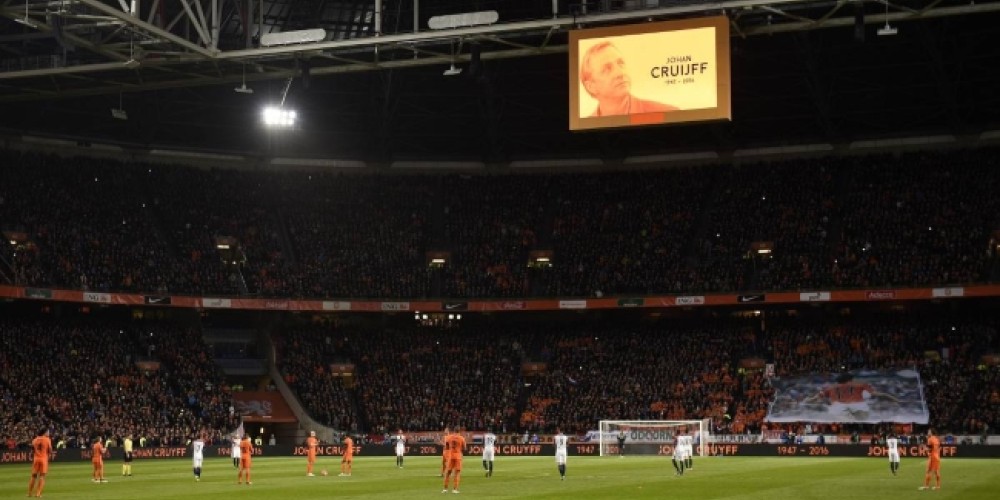 El estadio del Ajax cambiará su nombre a ‘Johan Cruyff Arena’