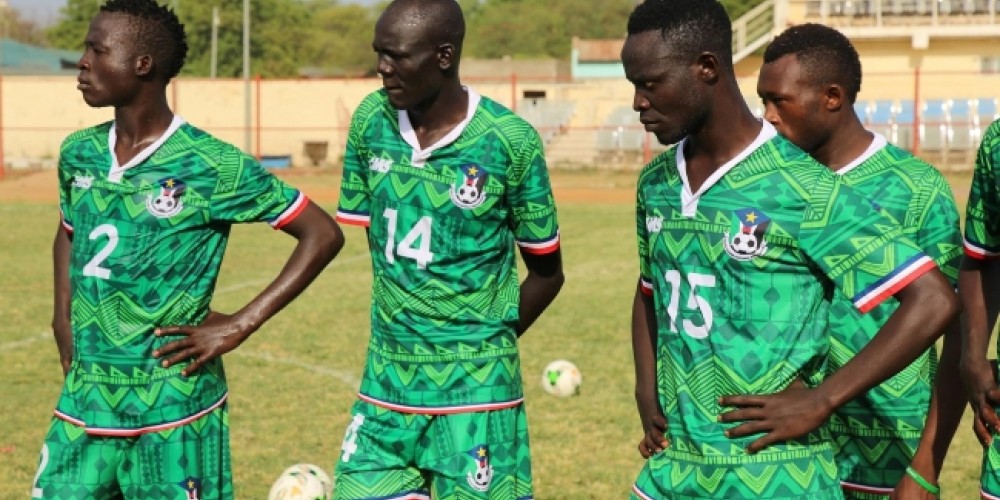 AMS: la marca que hace de las camisetas africanas una opción pagable