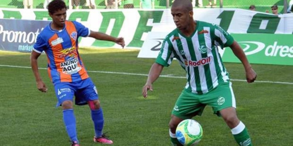 Un equipo de Brasil busca patrocinadores con un anuncio en su camiseta