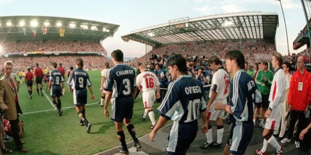 FourFourTwo lanza un documental con imágenes inéditas del Argentina – Inglaterra en Francia 98