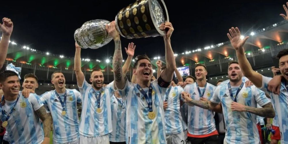 Los 7 jugadores argentinos que cambiaron de club tras ganar la Copa América 2021