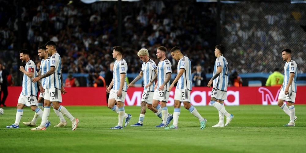 Argentina perdi&oacute; ante Uruguay y le puso punto final a sus buenas rachas