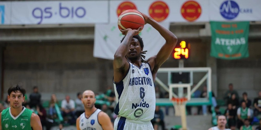 Argentino venció a Atenas y aseguró la permanencia en La Liga Nacional