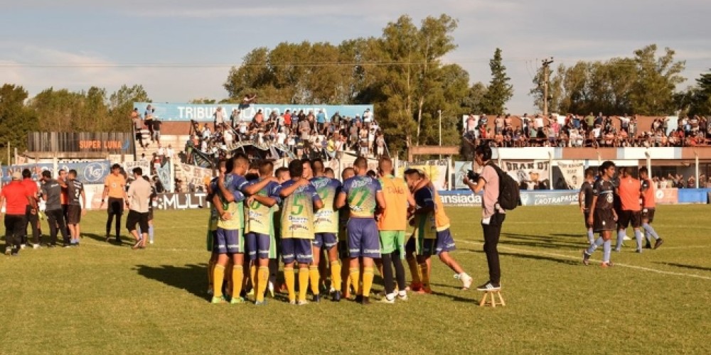 La dirigencia de Atlas y el apoyo a uno de los rivales que da&ntilde;&oacute; su auto