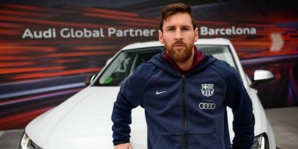 Los jugadores del Barcelona se quedan a pie tras la salida de Audi