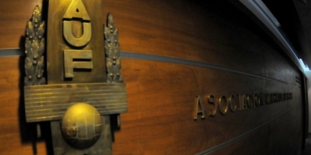 Los derechos de la selecci&oacute;n uruguaya vuelven a ser manejados por la AUF 