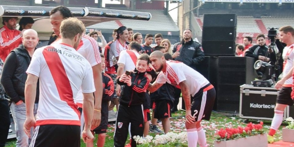Exclusivo: El backstage de la presentaci&oacute;n del plantel de River Plate