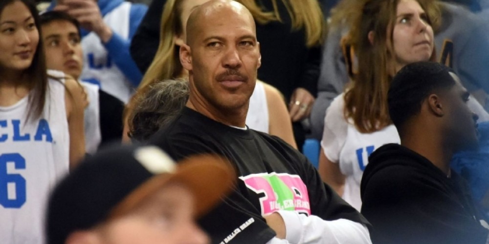 El padre de las promesas de la NBA que administra su propia marca deportiva