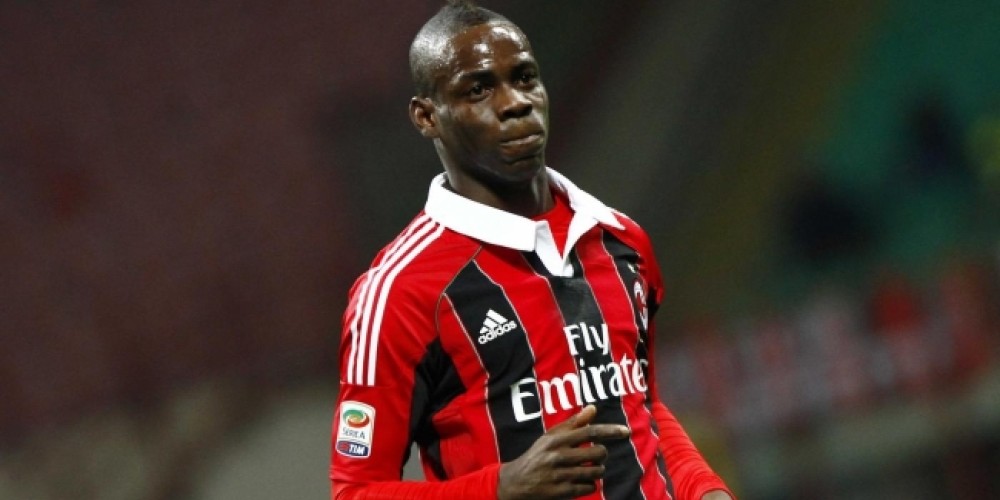 Las clausulas especiales del Milan en el contrato de Balotelli