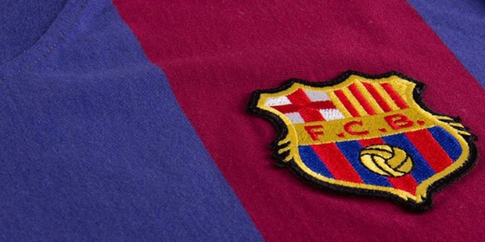 Se present&oacute; la nueva l&iacute;nea de camisetas retro del FC Barcelona