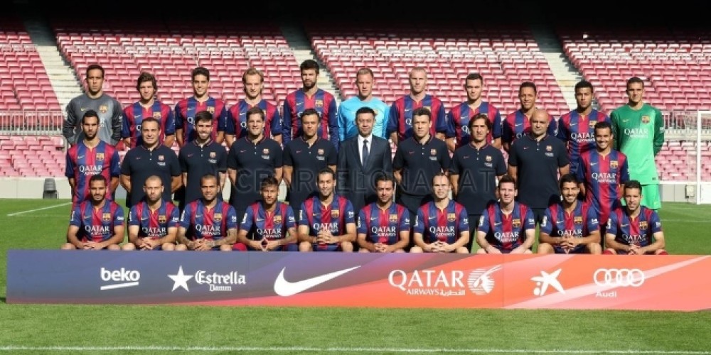 Los jugadores del Barcelona posaron para la foto oficial de la temporada