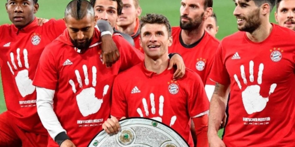 El Bayern de Múnich festejó su penta campeonato con camisetas especiales