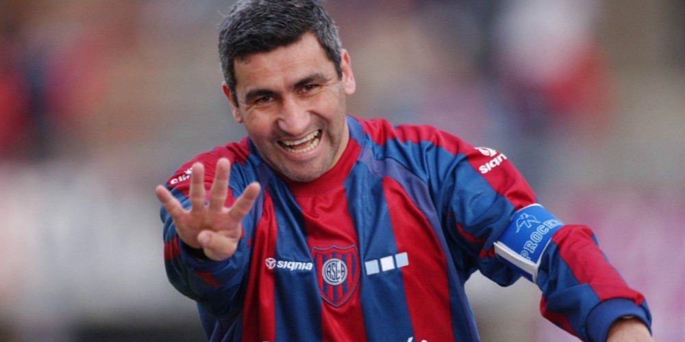 Tinelli busca al “Beto” Acosta para San Lorenzo en un puesto estratégicamente pensado