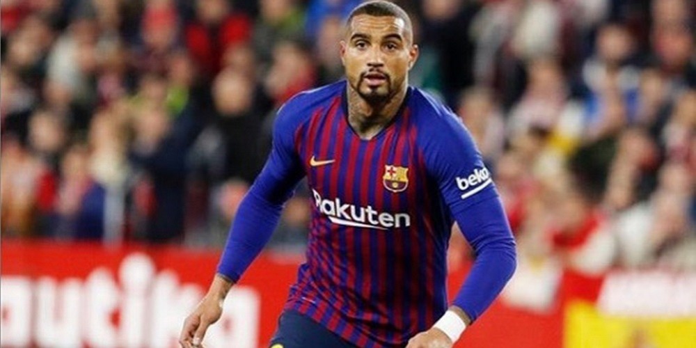 Boateng le pagó a un hincha que gastó plata en ficharlo dentro de un juego electrónico