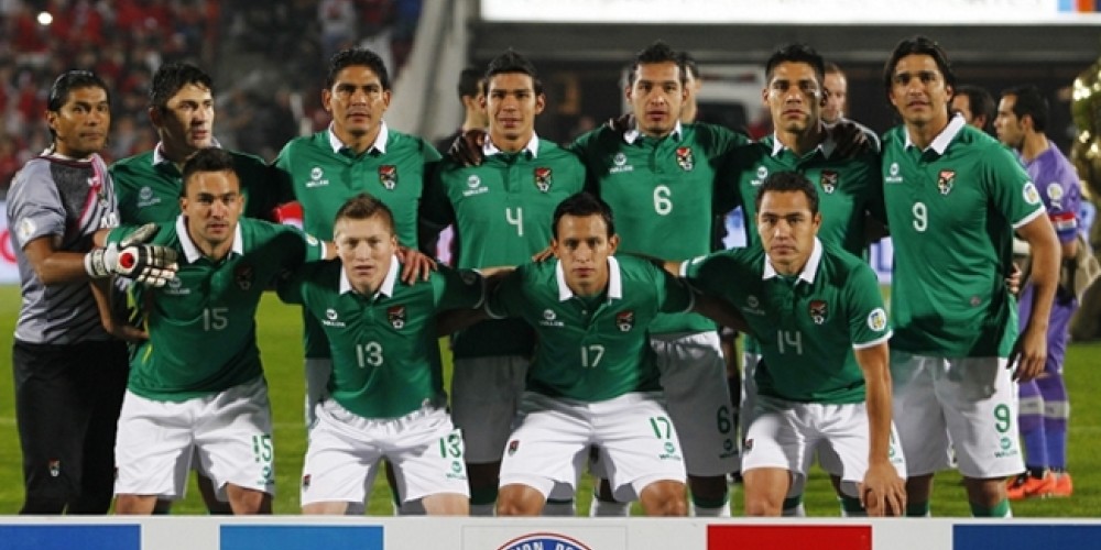 Los futbolistas bolivianos levantaron la huelga y comenzar&aacute;n las Eliminatorias