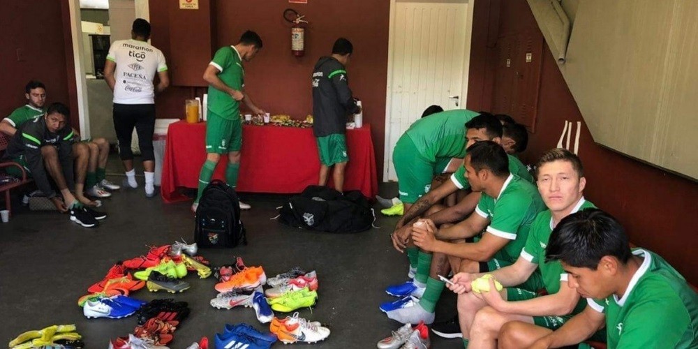 El ins&oacute;lito lugar donde se tuvo que cambiar la Selecci&oacute;n de Bolivia para entrenar