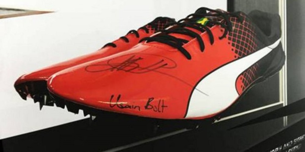 Se subasta una zapatilla de Bolt por más de cuatro mil euros
