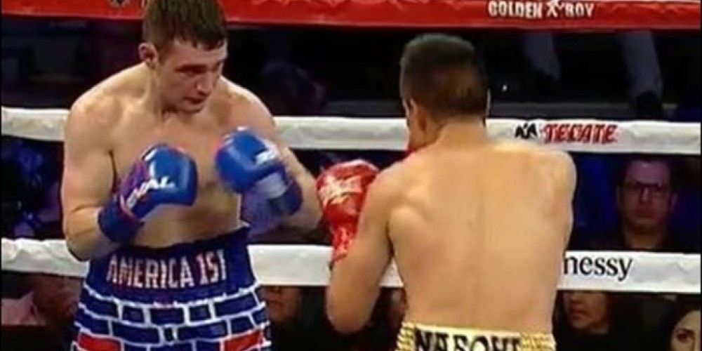 Un boxeador estadounidense con el muro de Trump en el short es derrotado ante un mexicano