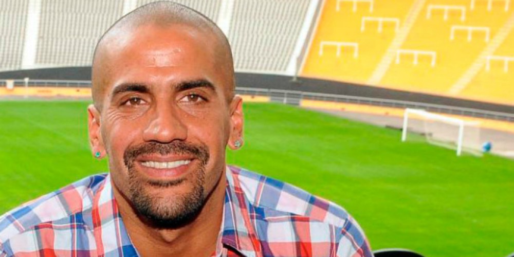 ​Ver&oacute;n, vuelve al f&uacute;tbol pero dona su sueldo