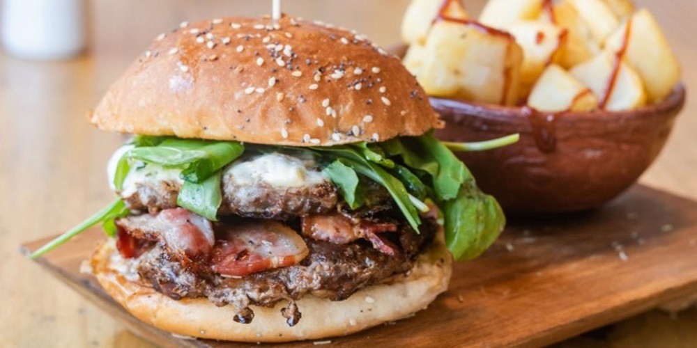 Deltoro presenta su hamburguesa del mes: &ldquo;Torino&rdquo; 