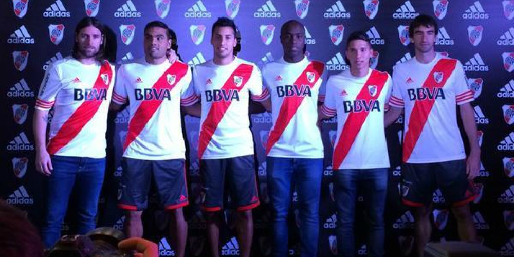 Se present&oacute; la camiseta adidas de River Plate para la temporada 2014/15