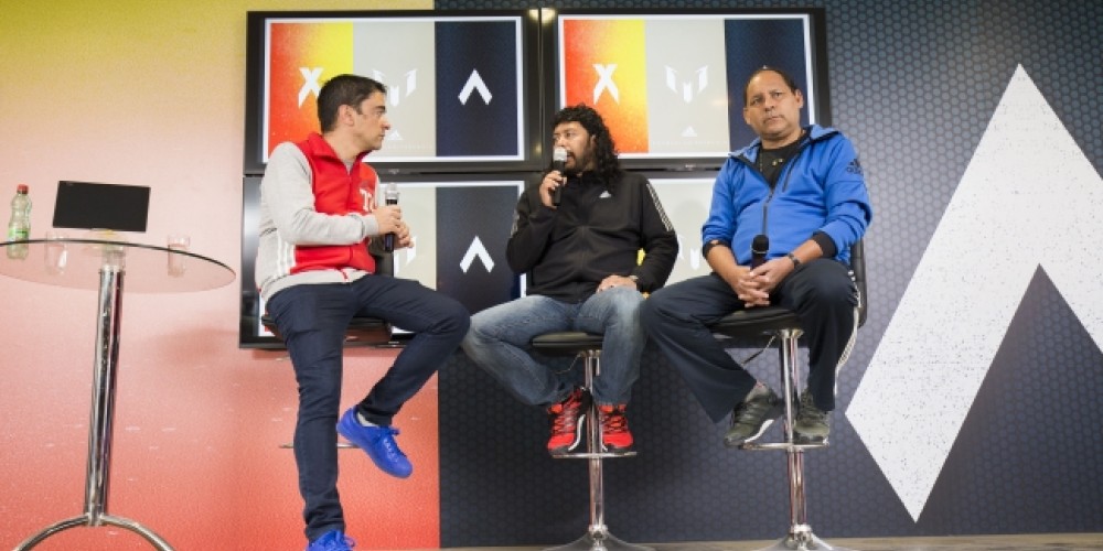 Rene Higuita y Roberto Caba&ntilde;as estuvieron en la Casa Am&eacute;rica de adidas