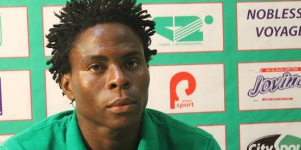 Despidieron a un jugador camerunés por tener VIH