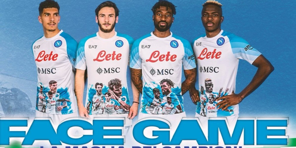 La camiseta del Napoli en homenaje a los futbolistas que consiguieron el t&iacute;tulo de la Serie A