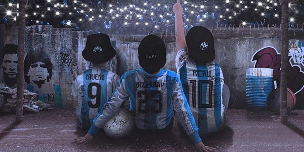 Trueno, Acru y Bizarrap presentaron la nueva canci&oacute;n de la Liga Profesional al ritmo del Freestyle