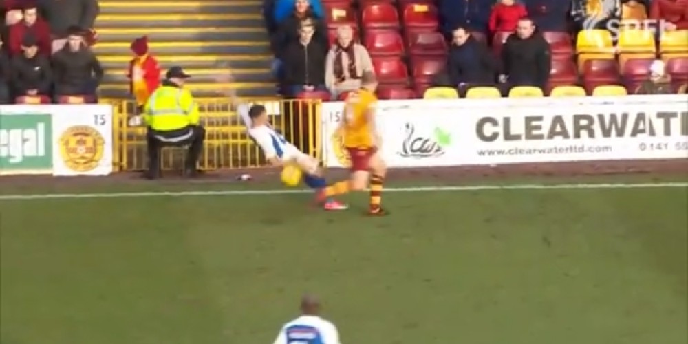 El futbolista que hizo tres caños en cinco segundos