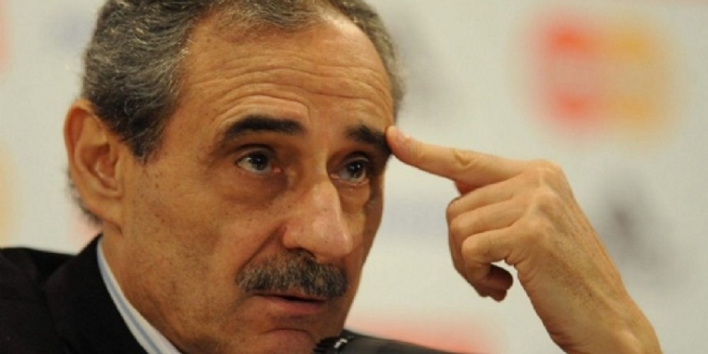 Ángel Cappa presentó su nuevo libro, donde apuntó contra los dirigentes