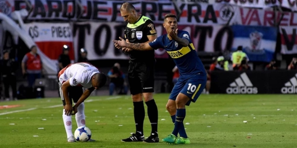 Cardona confes&oacute; que Pitana le pidi&oacute; su camiseta y revel&oacute; una an&eacute;cdota de su familia en La Bombonera