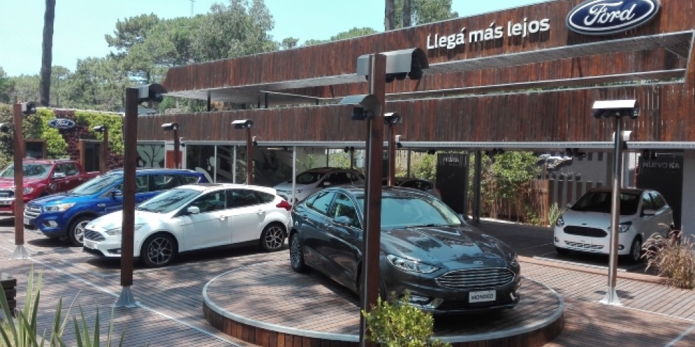 El Ford Kinetic Summer Attraction 2017 presenta las últimas novedades de la marca en Pinamar