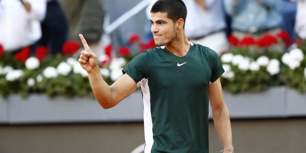 Carlos Alcaraz ya está entre los 100 tenistas mejores pagos de la historia