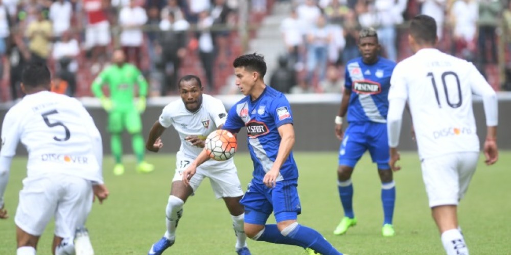 A nombre de un taxista y con una inversión de un dólar, las irregularidades en el contrato que maneja el fútbol ecuatoriano