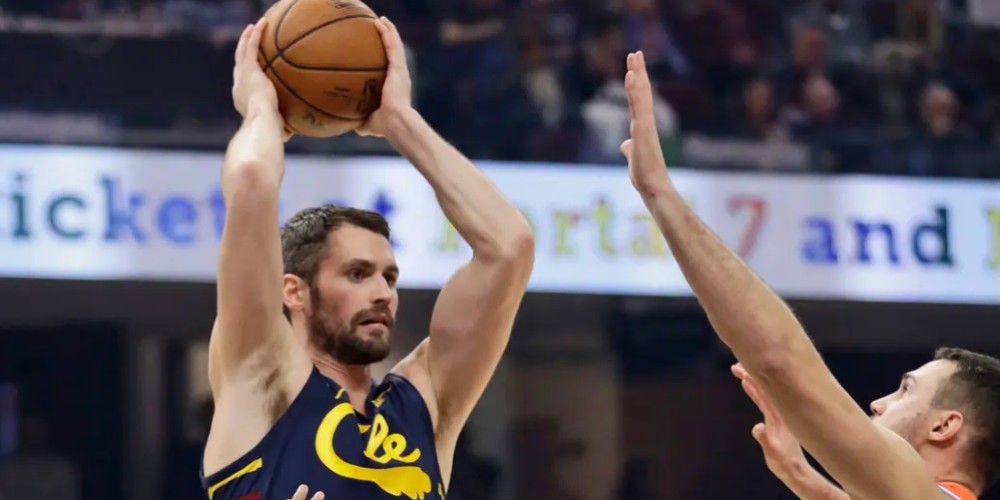 Insólito: el jugador de la NBA que protesta corriendo menos y dando malos pases