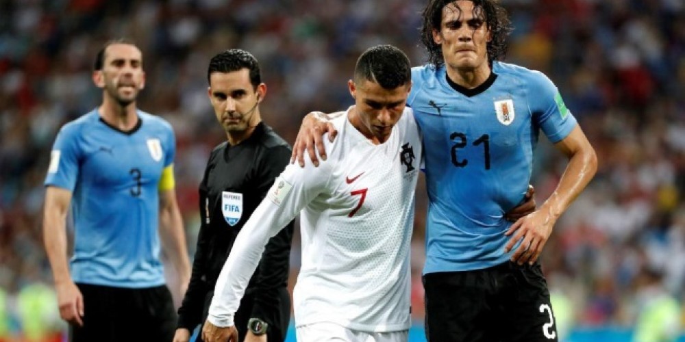 El curioso error en el uniforme de Edinson Cavani en el partido ante Portugal