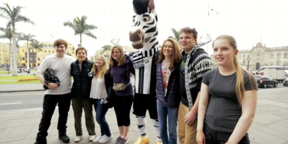 La Cebra de la Juventus paseó por las calles de Lima