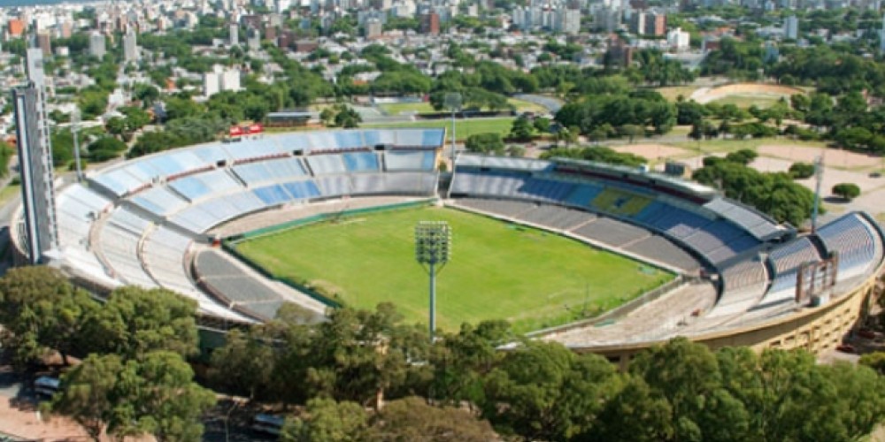 Preparan el plan de "reconstrucción casi total" del estadio Centenario