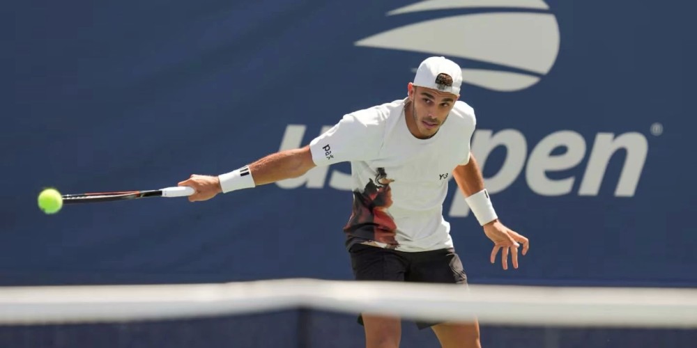 Cerúndolo luce la nueva colección adidas Y-3 en el US Open