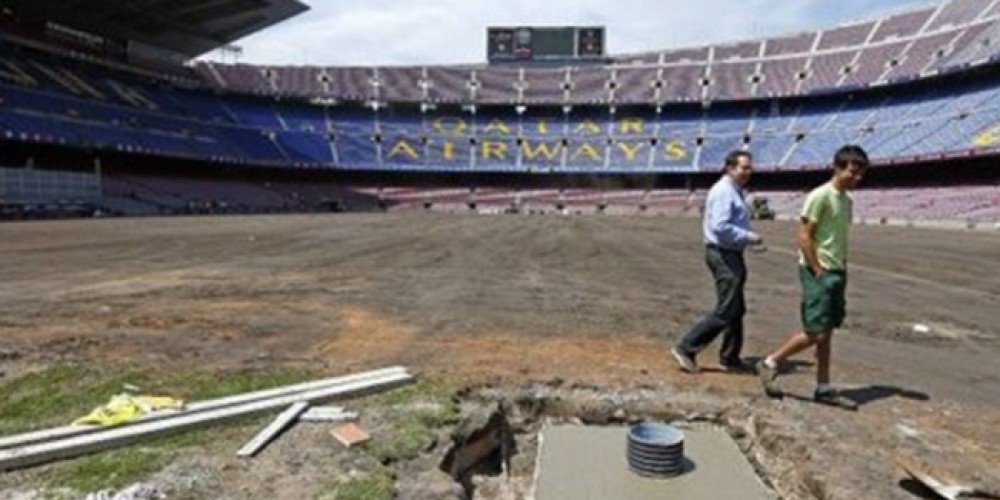 Le quitaron el césped al Camp Nou