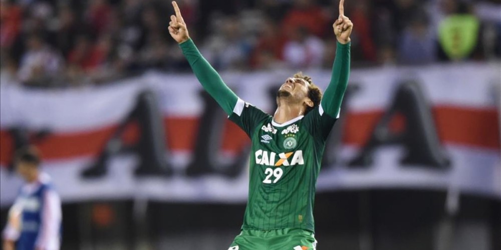 Un sobreviviente de Chapecoense denunció que la aseguradora de la tragedia no le pagó lo que le debe