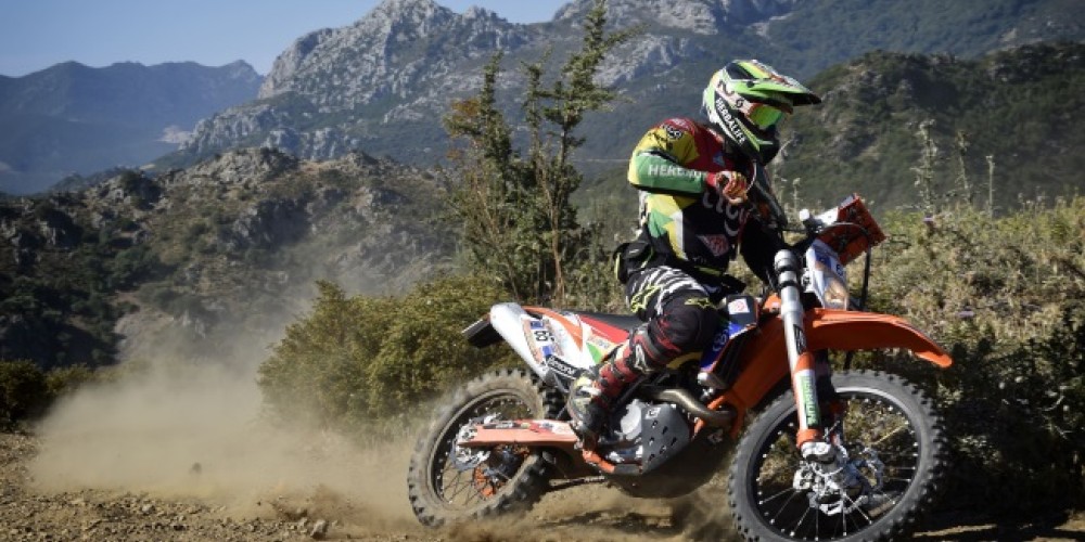 Chavo sube al tercer lugar en el Rally de Cerde&ntilde;a