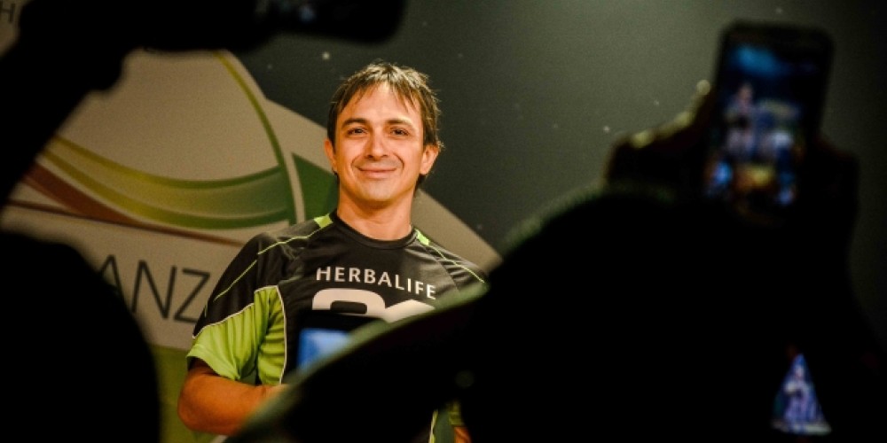 Chavo Salvatierra fue invitado especial al Extravaganza de Herbalife