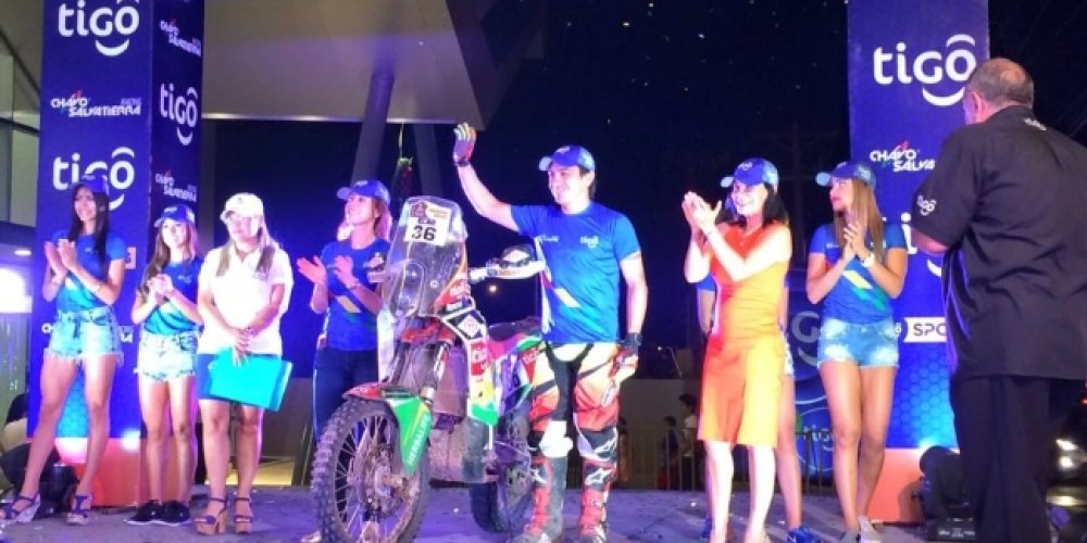 Chavo Salvatierra realizó junto a Tigo su largada simbólica previo al Dakar 2016