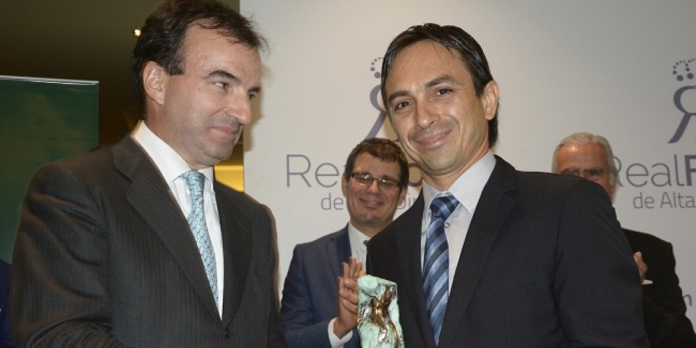 Chavo Salvatierra recibi&oacute; el &ldquo;M&aacute;ster de Oro&rdquo;