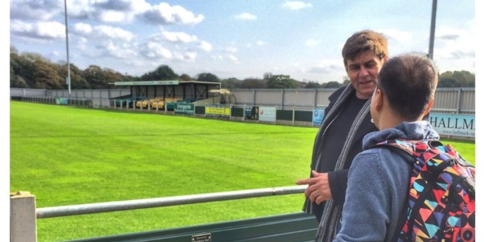 El hincha que viaj&oacute; 9.500 kil&oacute;metros para conocer su equipo del Football Manager